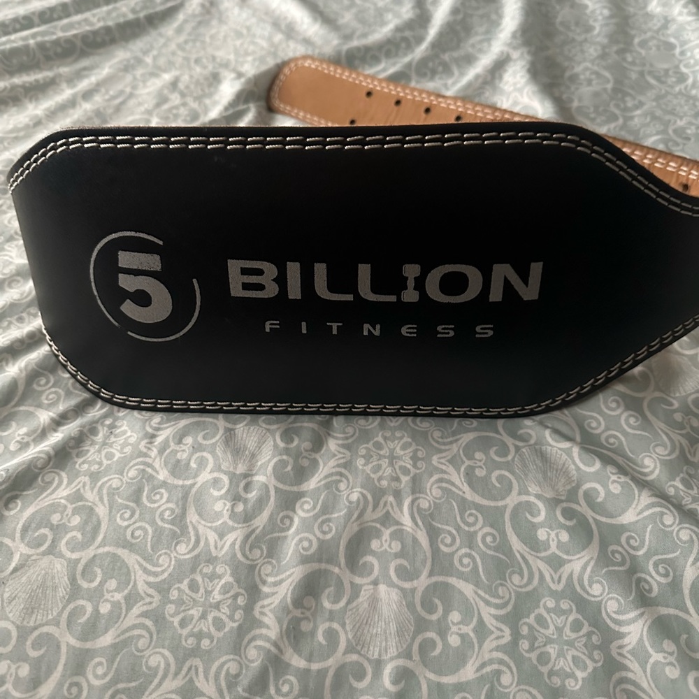 Small/medium gym belt for support